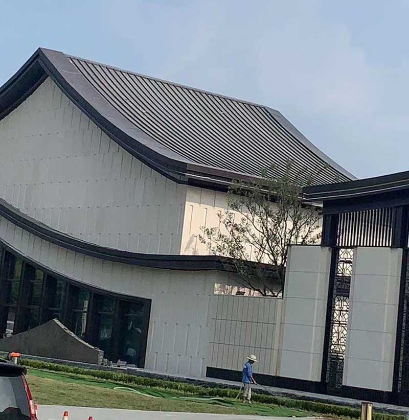 东方金属屋面板的常见类型有哪些？